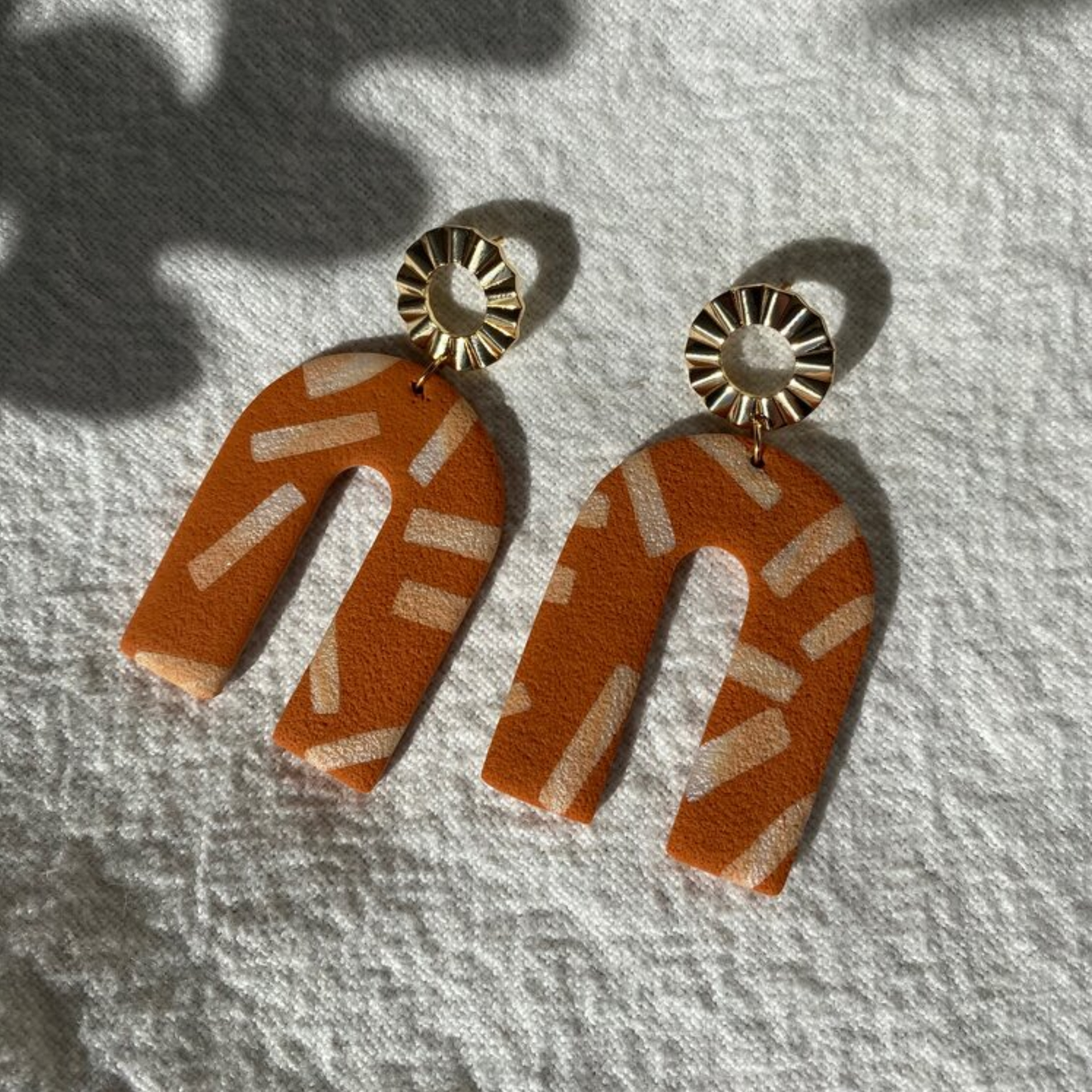 Large Textured Arch Crinkle Earrings